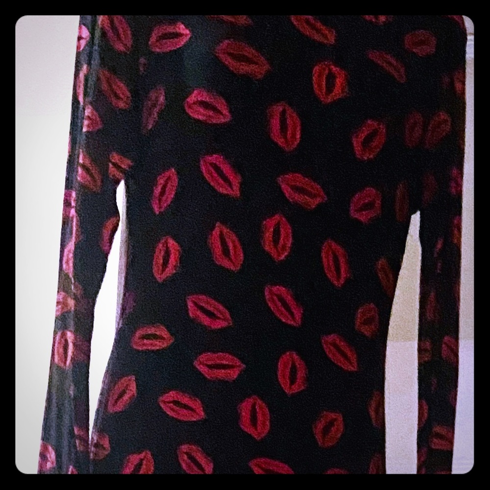 Long Stretch dress with lips 👄